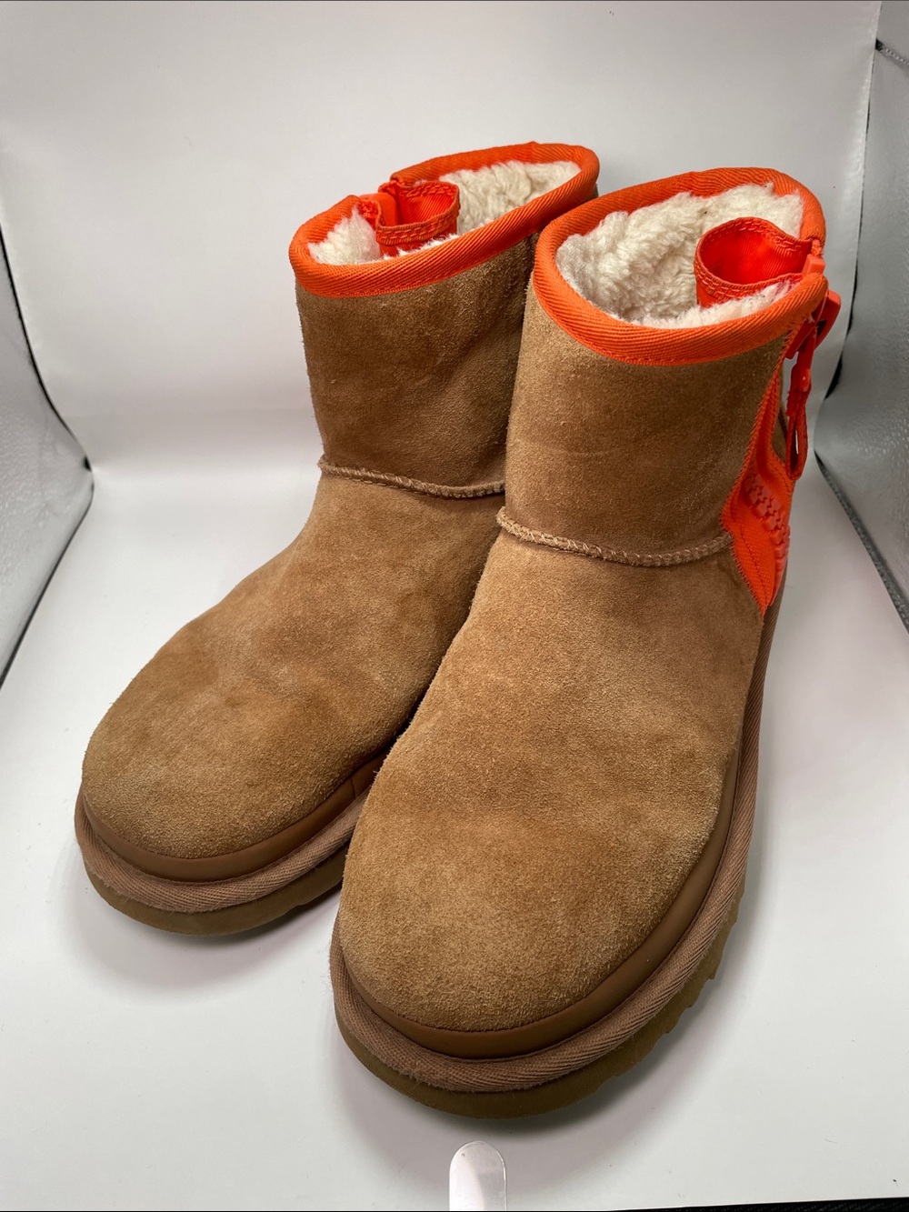 UGG Classic Mini Zipper Tape Logo - Brown Orange - 9